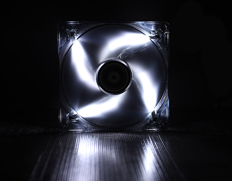 BitFenix - BitFenix Spectre 140mm Fan White LED Fan