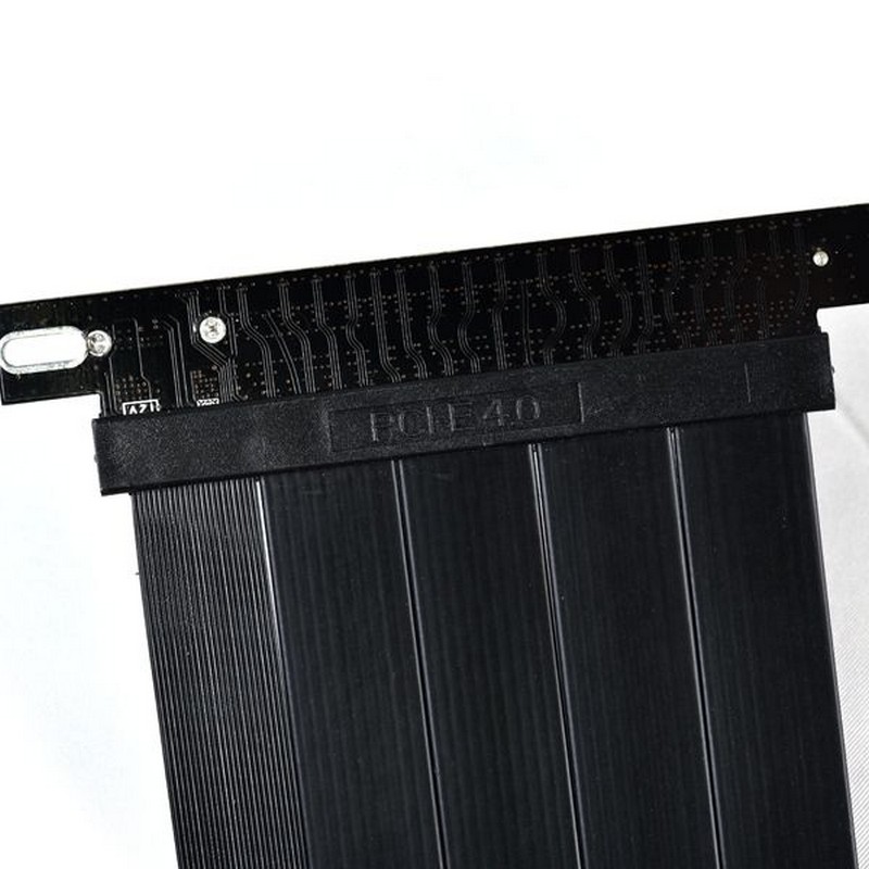 Lian Li - Lian Li PCIe 4.0 GPU Riser Cable - 20cm