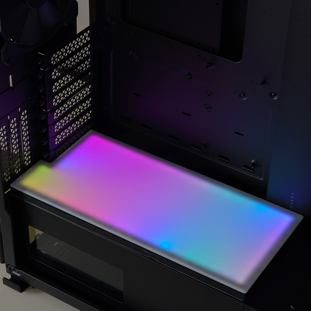 TechForge - TechForge A-RGB Light Box for Corsair 7000D - Black