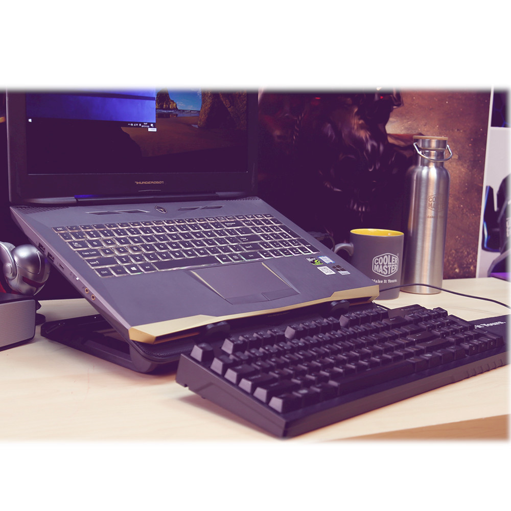 Cooler Master - Cooler Master ErgoStand IV 17" Laptop/Notebook Cooler - Black