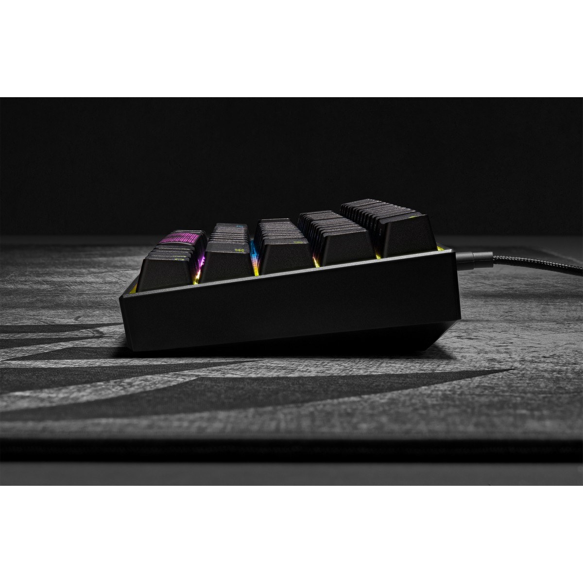 CORSAIR - Corsair K65 RGB MINI 60 USB Mechanical Gaming Keyboard CHERRY MX Red Black 