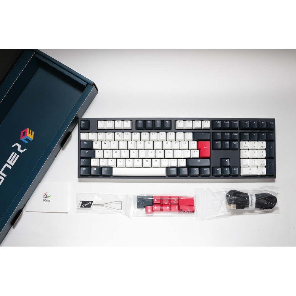 Ducky - Ducky One 2 Tuxedo Full Size USB Mechanical Gaming Keyboard Black Cherry MX Switch (DKON1808-AUKPDZZB