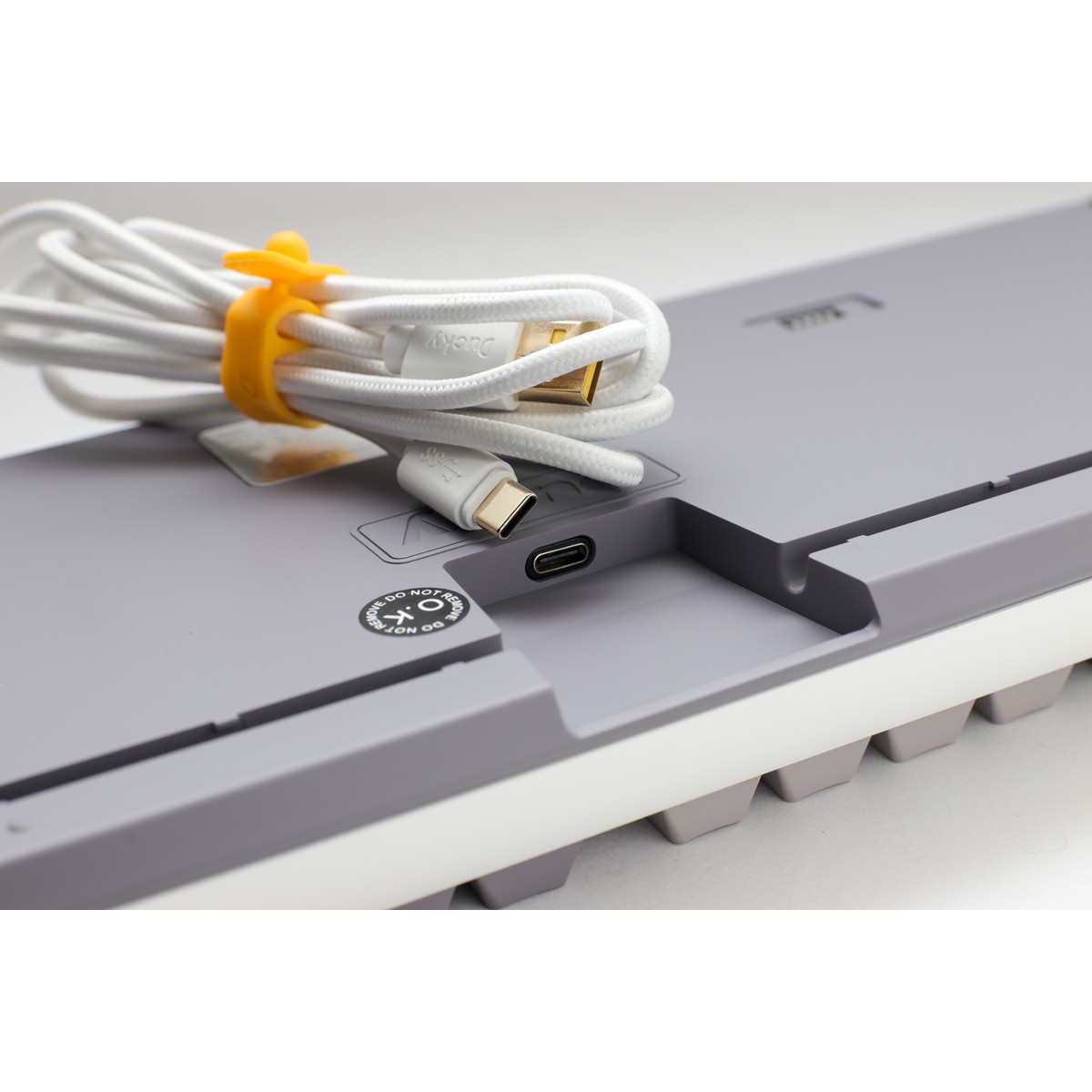 Ducky - Ducky One 3 Mist TKL 80% USB RGB Mechanical Gaming Keyboard Cherry MX Red Switch - UK Layout