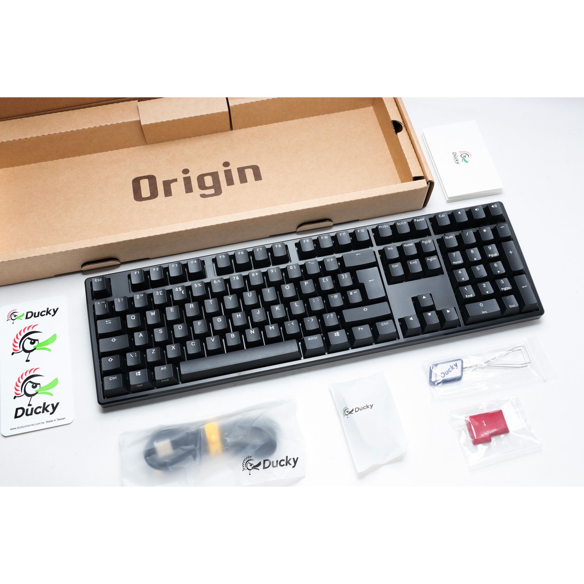 Ducky - Ducky Origin USB Mechanical Gaming Keyboard Cherry MX Brown - Black UK Layout