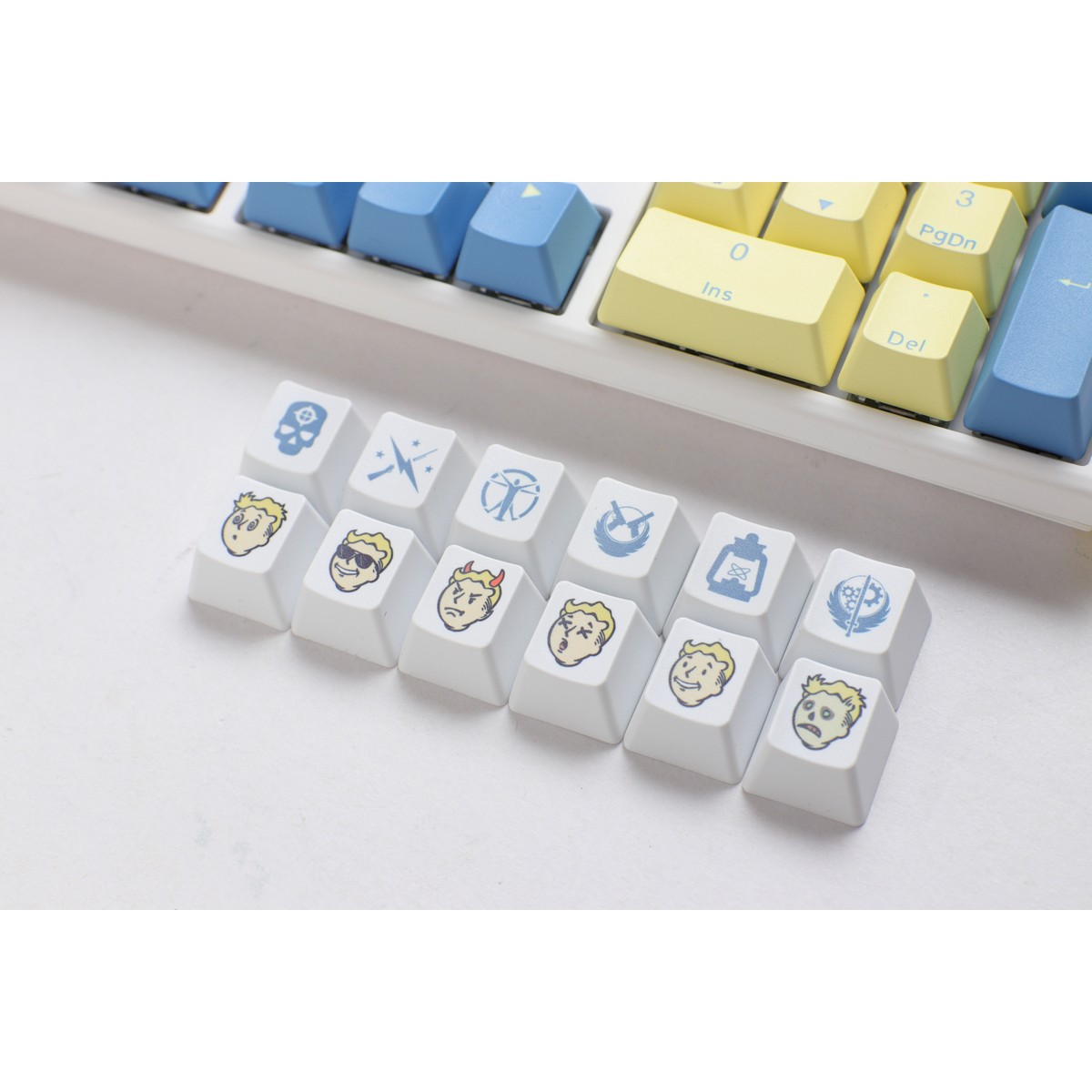 Ducky - Ducky x Fallout One 3 RGB LED Gaming Keyboard Cherry MX Speed Silver US Layout