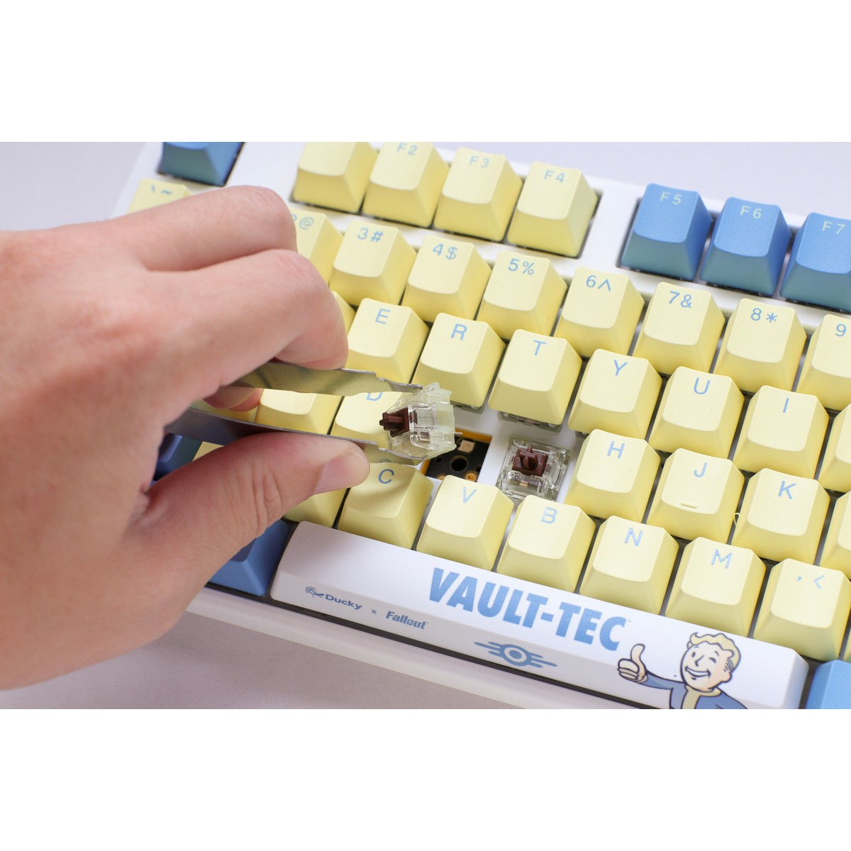 Ducky - Ducky x Fallout One 3 RGB LED Gaming Keyboard Cherry MX Speed Silver US Layout