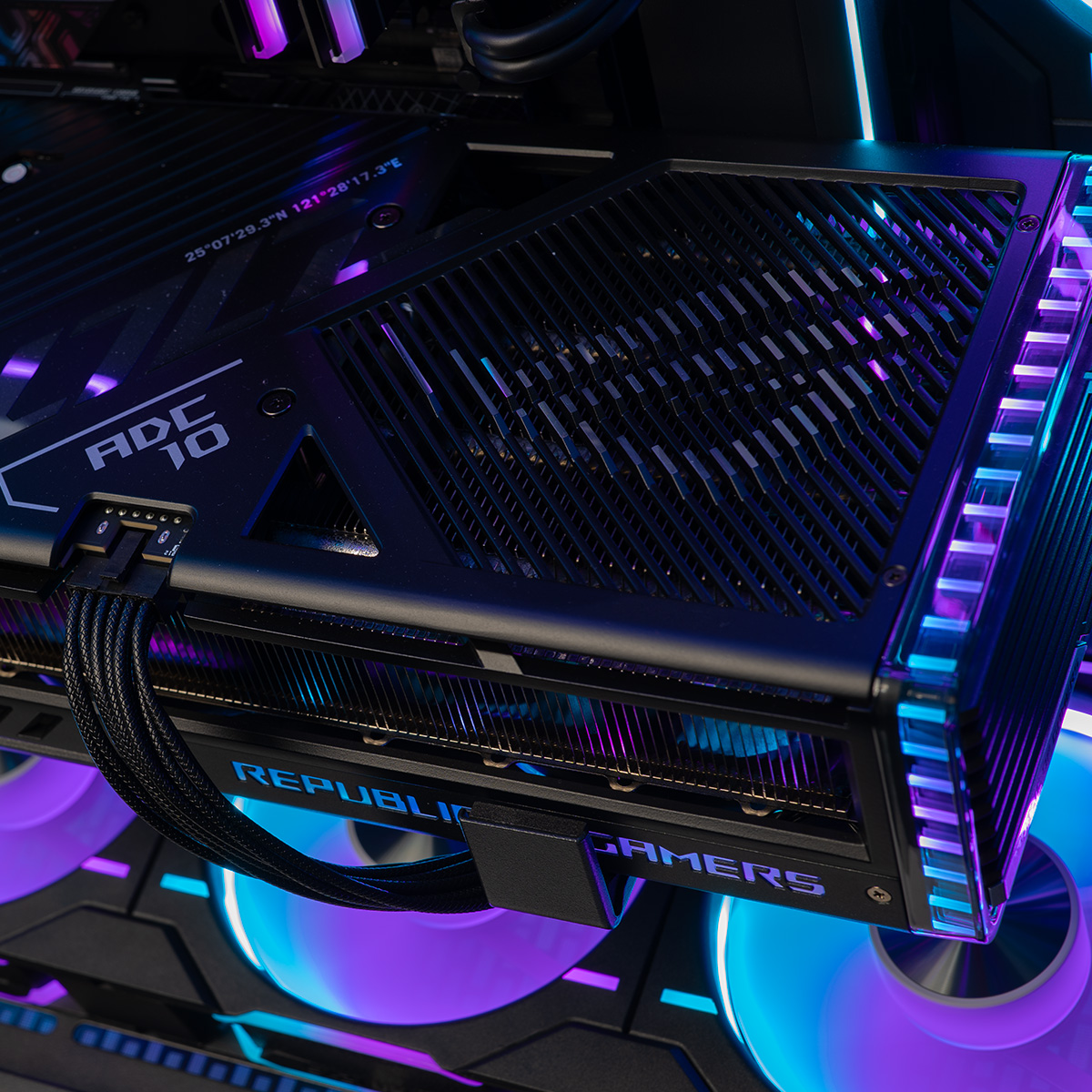 TechForge - TechForge Synthwave - Intel Core Ultra 9 285K, RTX 4080 Super Vaporwave Inspired Modded Gaming PC