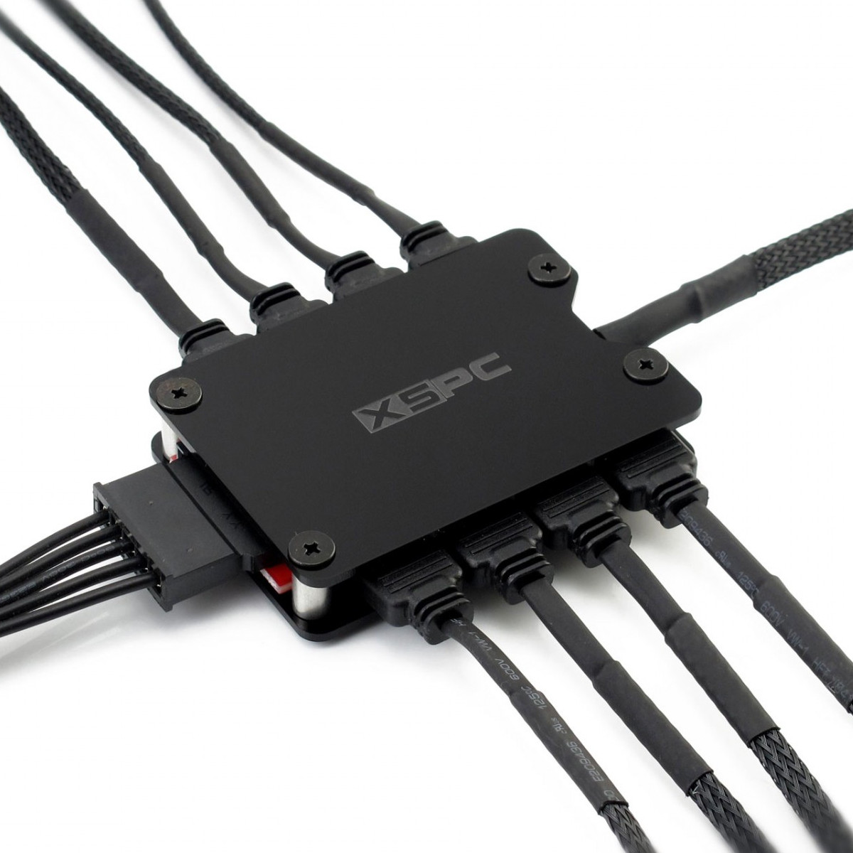 XSPC - XSPC 8 Way 3 pin 5V Addressable RGB Splitter HUB - Black