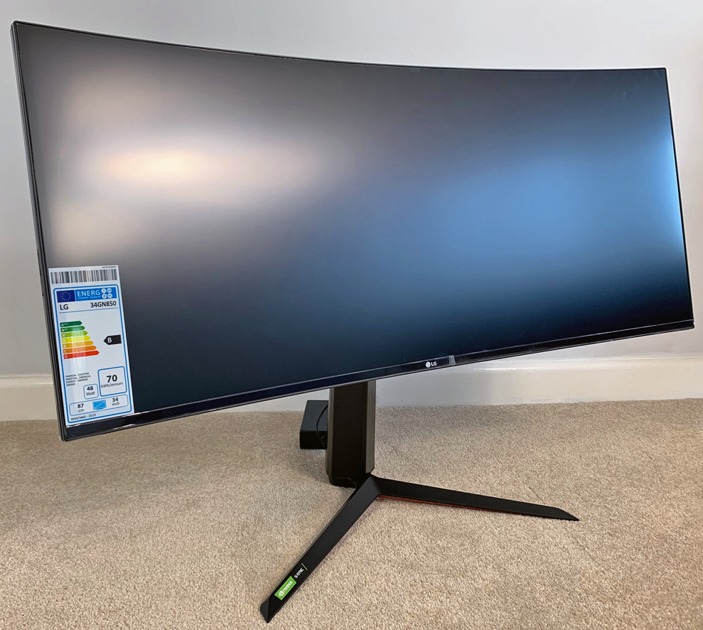 LG Monitor front and side