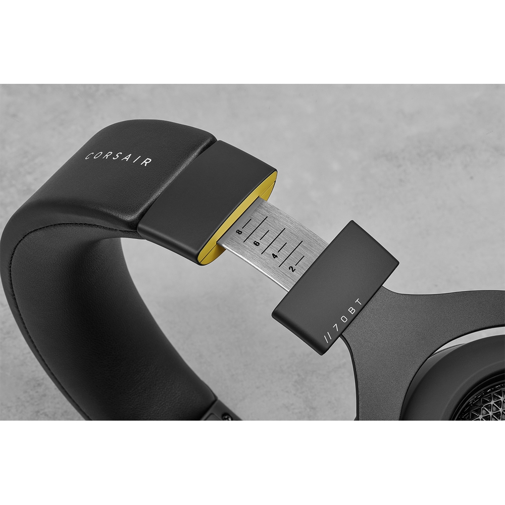  - Corsair HS70 BLUETOOTH Wireless Multi-Platform Gaming Headset (CA-9011227-E